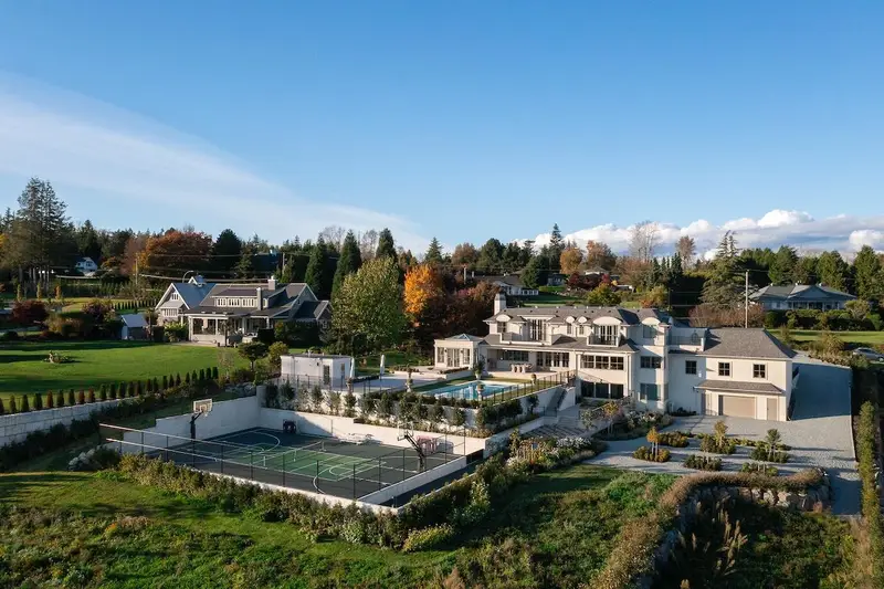 18238 20 AVENUE - photo 1 of 25