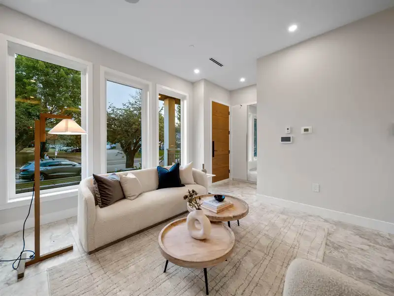 2453 W 10TH AVENUE - photo 4 of 40