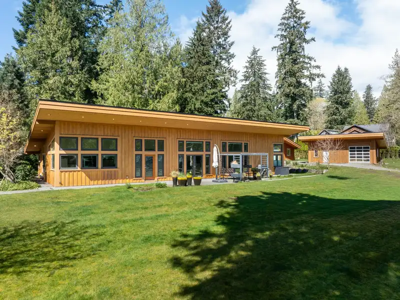990 CHASTER ROAD - photo 1 of 40