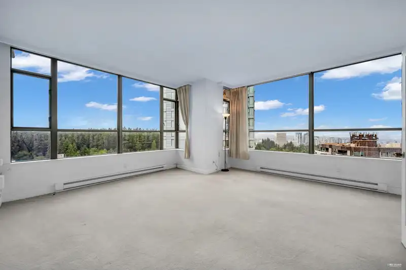 1806 5885 OLIVE AVENUE - photo 2 of 21