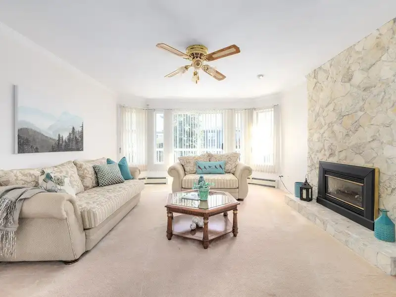 8029 15TH AVENUE - photo 2 of 36