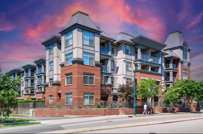 407 2330 WILSON AVENUE - photo 1 of 26