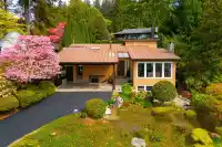2563 ASHURST AVENUE - thumbnail 1