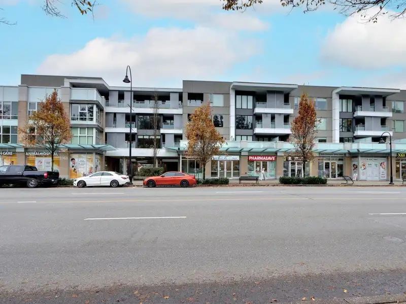 216 1061 MARINE DRIVE - photo 1 of 22