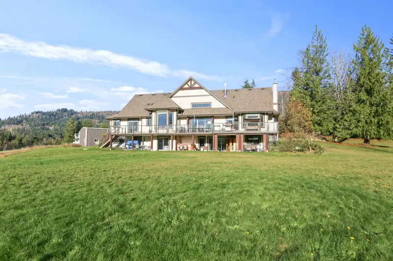 4601 BENCH ROAD - photo 3 of 31