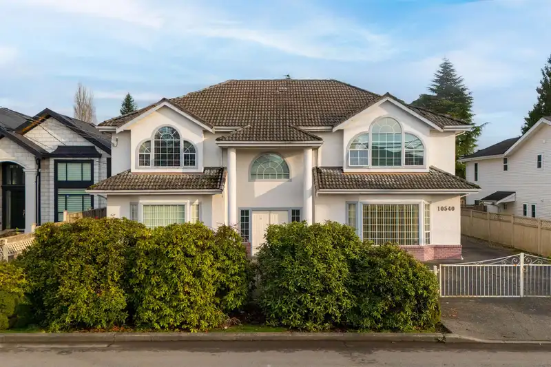10540 NO. 4 ROAD - photo 1 of 40