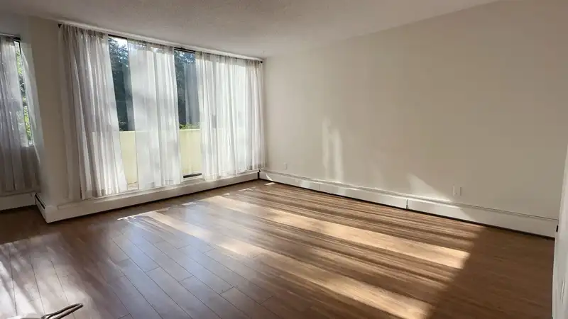 402 4105 MAYWOOD STREET - photo 1 of 20