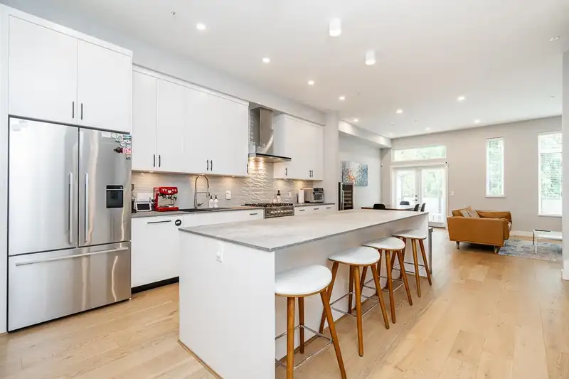4674 CAPILANO ROAD - photo 1 of 38