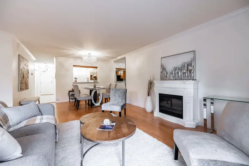 104 15270 17 AVENUE - photo 2 of 38