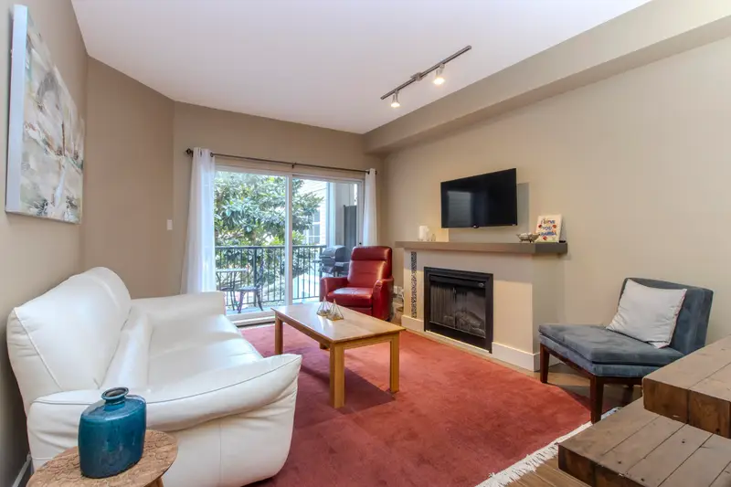 320 1336 MAIN STREET - photo 3 of 16