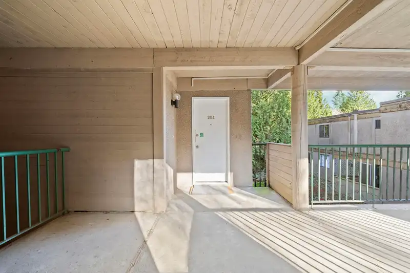 304 9128 CAPELLA DRIVE - photo 4 of 38