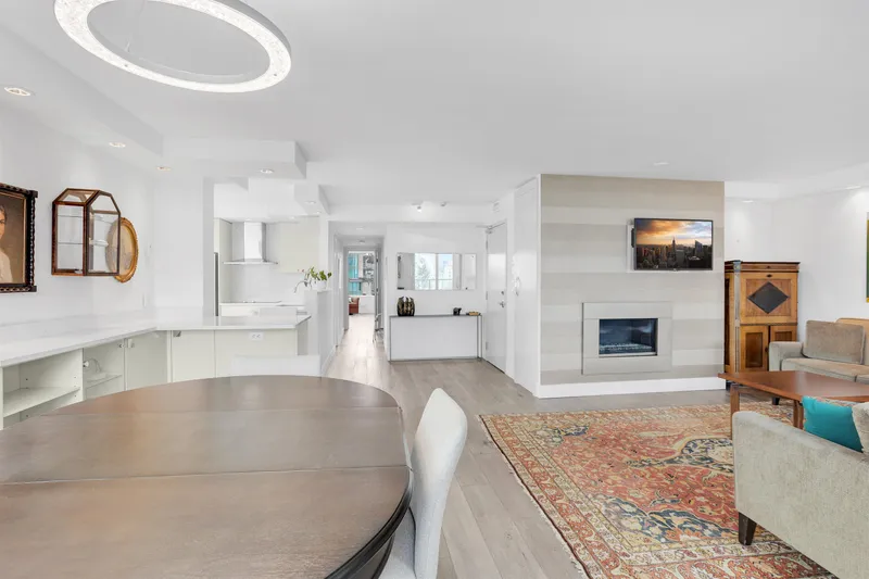 1002 1566 W 13TH AVENUE - photo 4 of 25