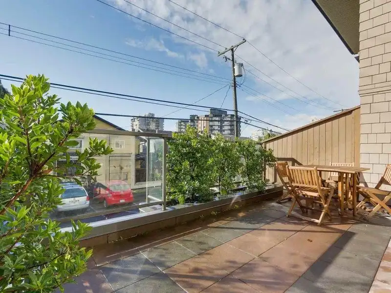 7 215 E 4 STREET - photo 3 of 17