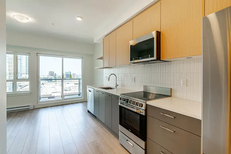 611 10777 138 STREET - photo 1 of 17