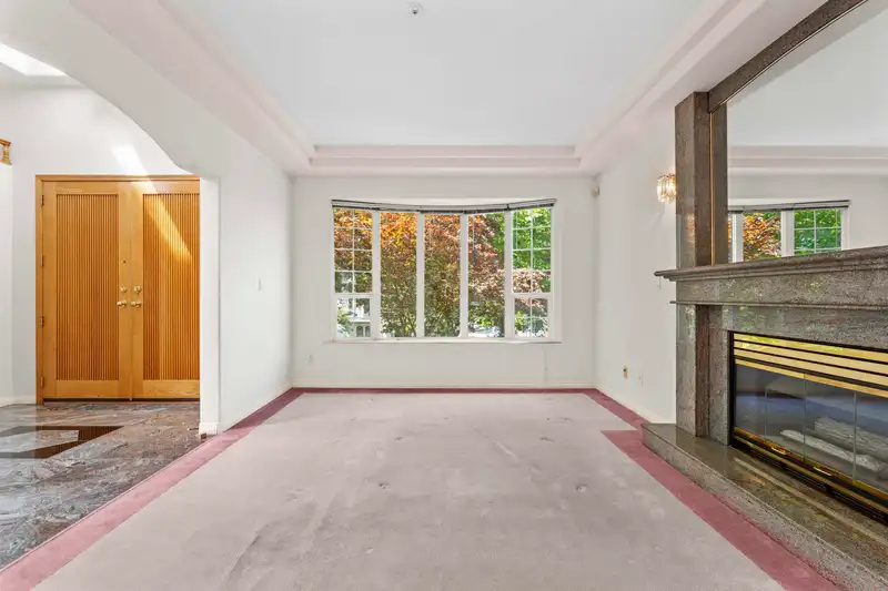 5908 DUMFRIES STREET - photo 3 of 40