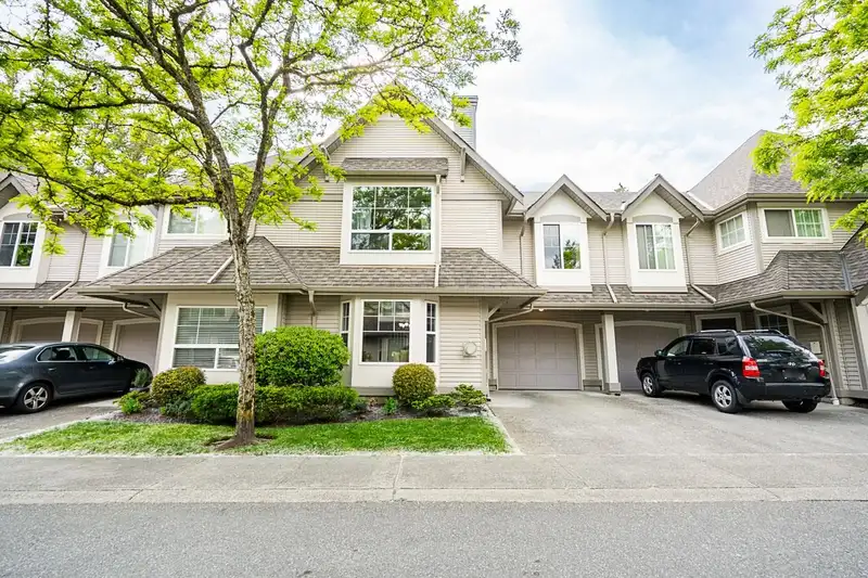 11 23085 118 AVENUE - photo 4 of 40
