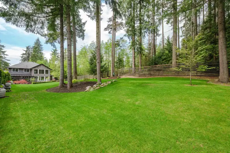 7 ALDER WAY - photo 4 of 28