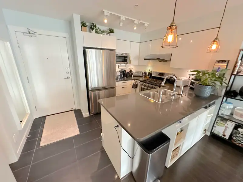 230 12339 STEVESTON HIGHWAY - photo 2 of 17
