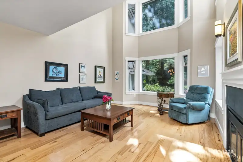 6 58 RICHMOND STREET - photo 4 of 40