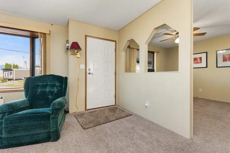 137 6338 VEDDER ROAD - photo 3 of 32