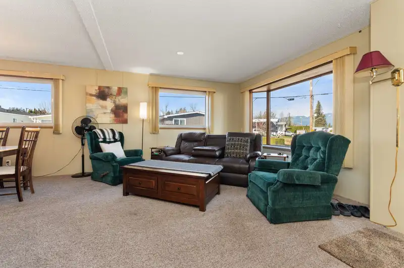 137 6338 VEDDER ROAD - photo 4 of 32