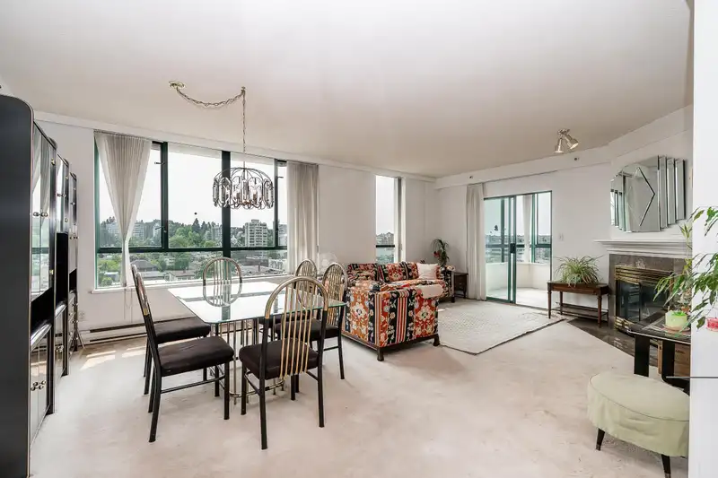 804 1355 W BROADWAY - photo 4 of 29