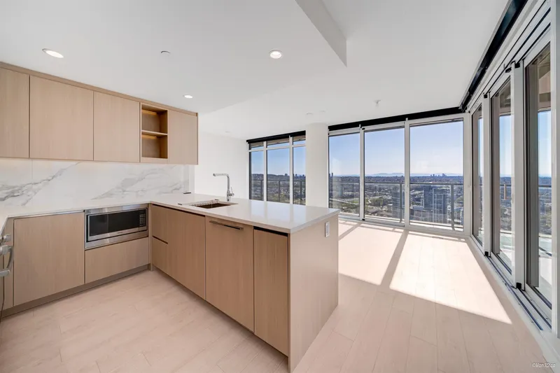 4203 4890 LOUGHEED HIGHWAY - photo 3 of 21