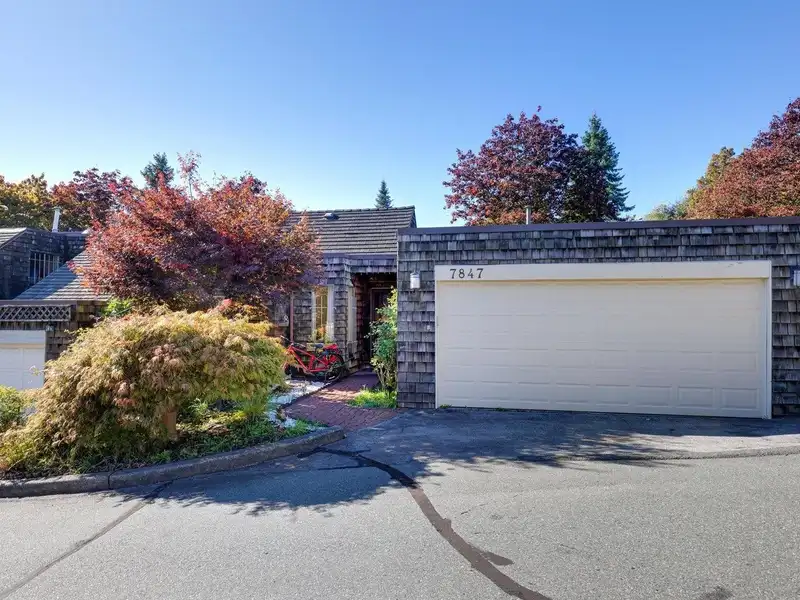 7847 MARCHWOOD PLACE - photo 1 of 30