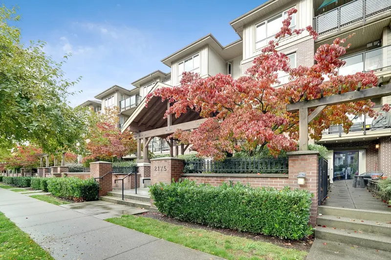 204 2175 FRASER AVENUE - photo 3 of 23