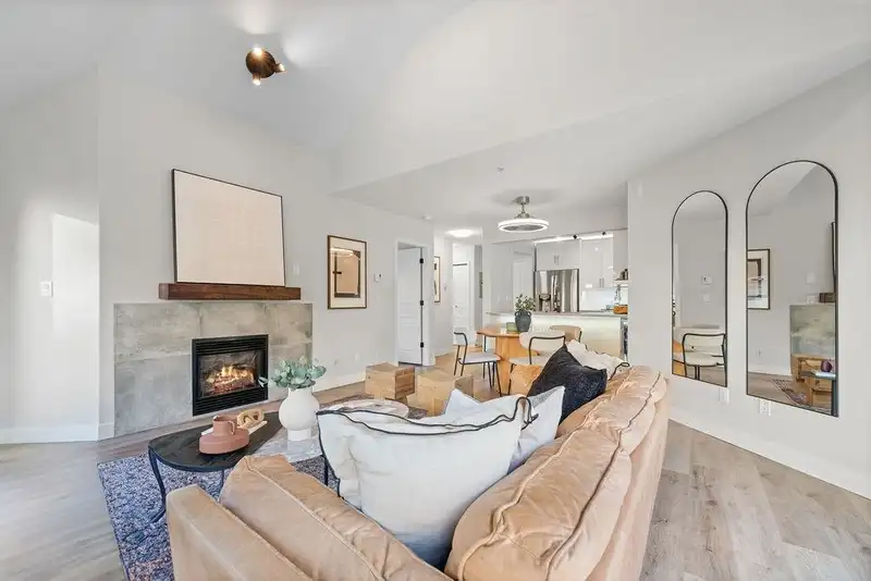 506 210 ELEVENTH STREET - photo 3 of 22