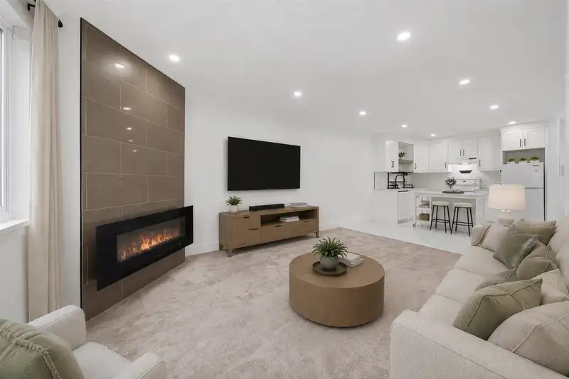 202 1209 HOWIE AVENUE - photo 1 of 30