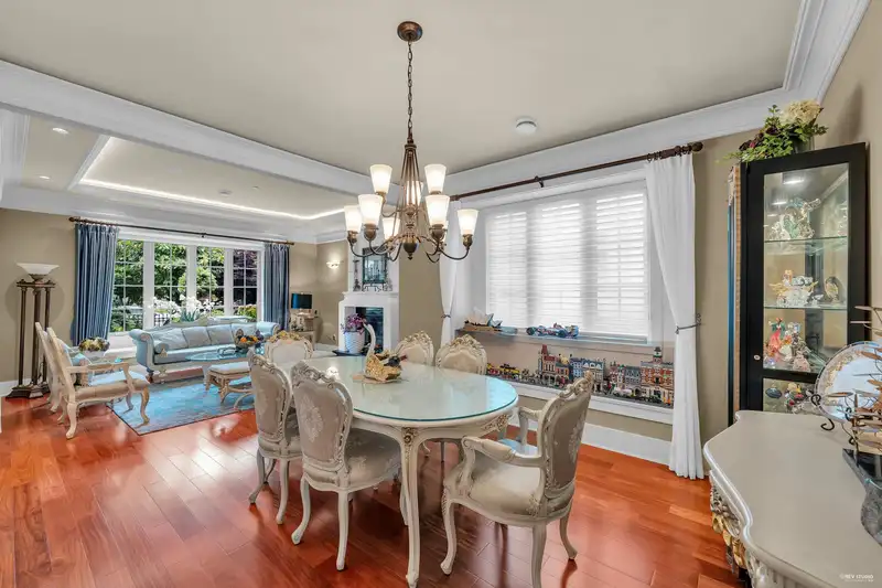 7216 ANGUS DRIVE - photo 3 of 30
