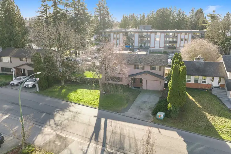 31974 CHARLOTTE AVENUE - photo 2 of 34