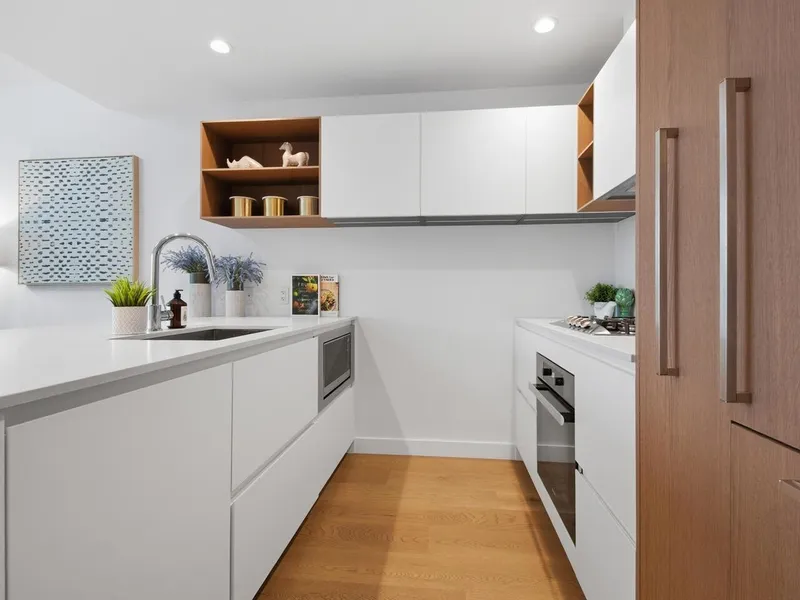 905 6000 MCKAY AVENUE - photo 2 of 21