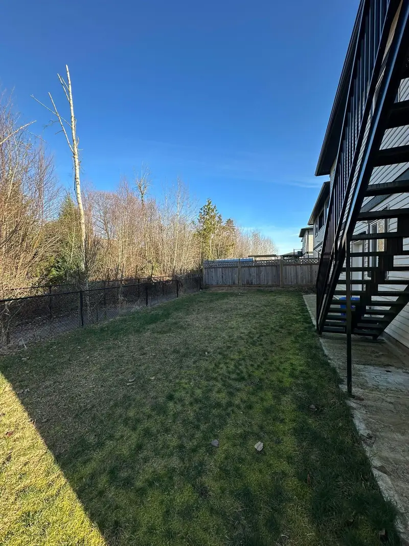 32651 CUNNINGHAM AVENUE - photo 2 of 25