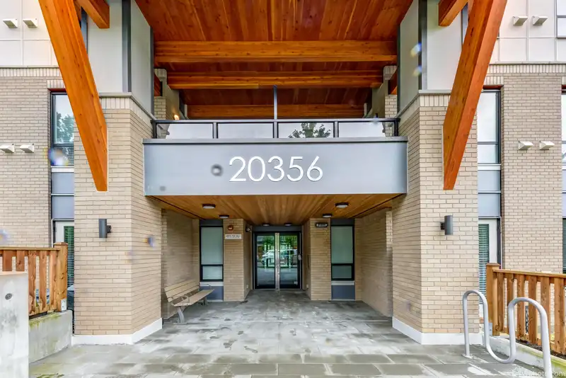 101 20356 72B AVENUE - photo 1 of 1