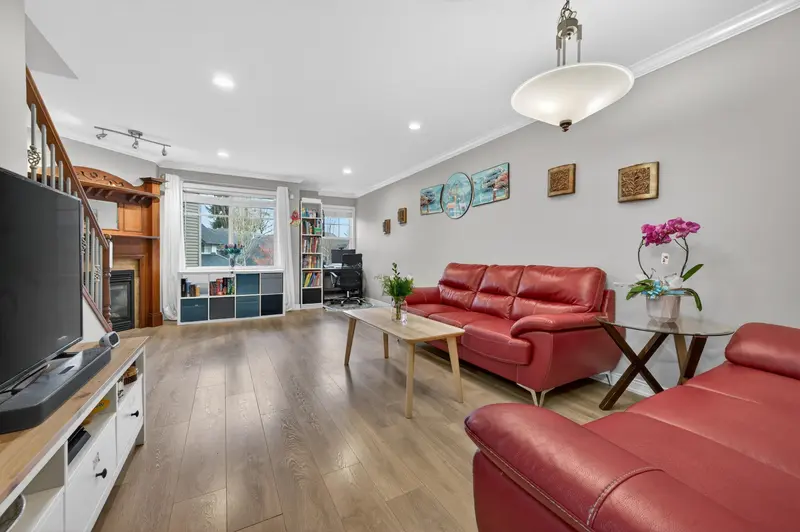 46 8717 159 STREET - photo 2 of 25