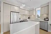 604 8761 UNIVERSITY CRESCENT - thumbnail 5