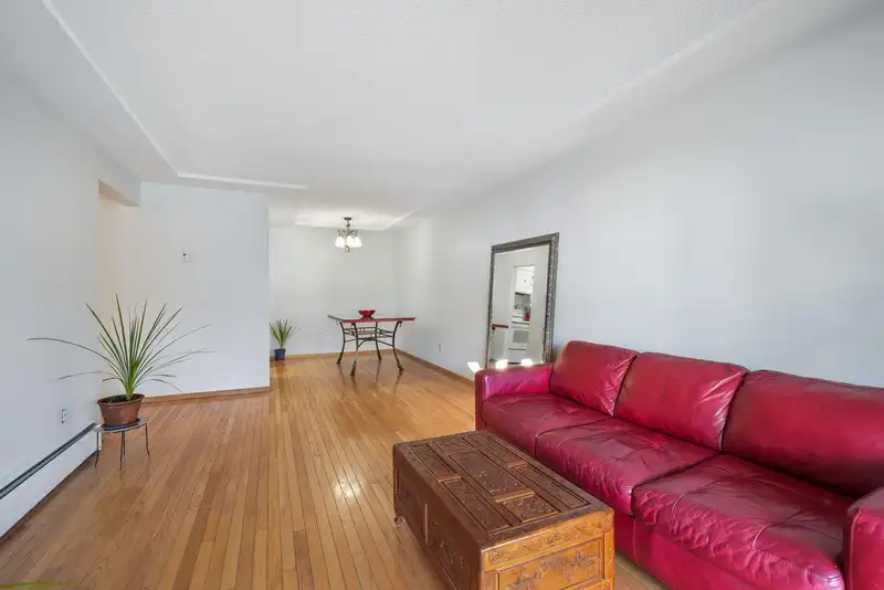 202 8770 LAUREL STREET - photo 4 of 20