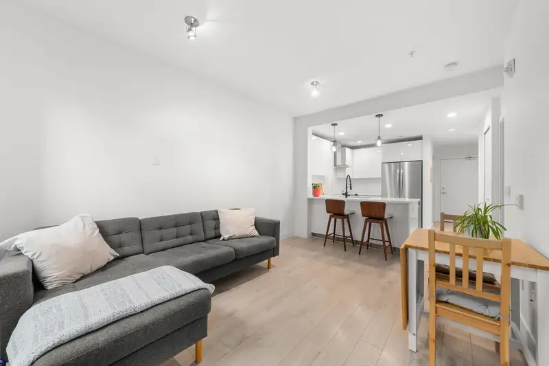 107 733 W 3RD STREET - photo 2 of 25