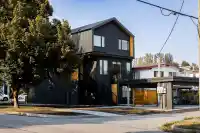 2 2995 ADANAC STREET - thumbnail 1