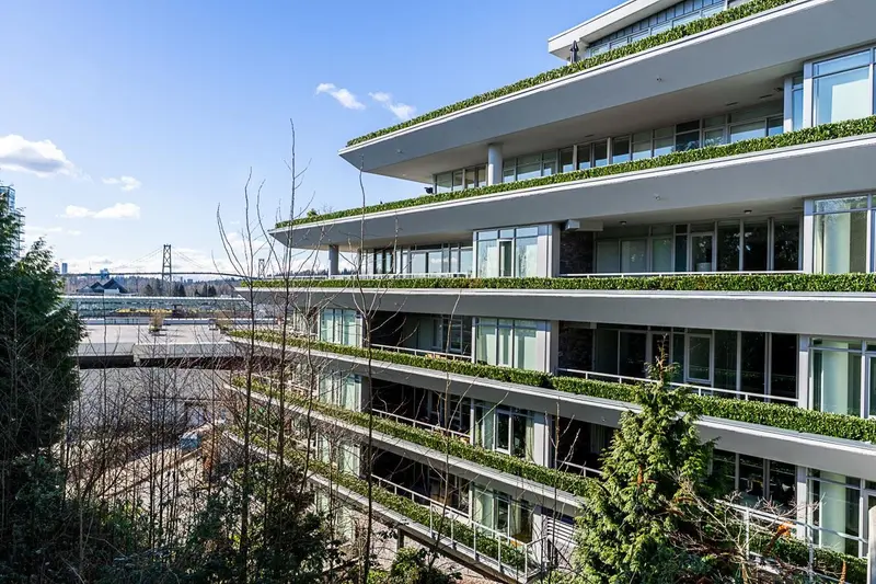 401 768 ARTHUR ERICKSON PLACE - photo 2 of 25