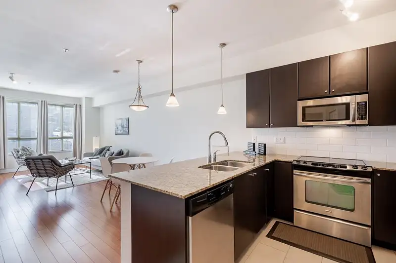 302 225 FRANCIS WAY - photo 1 of 31