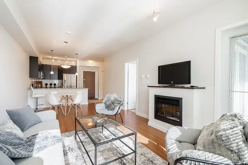 302 225 FRANCIS WAY - photo 2 of 31