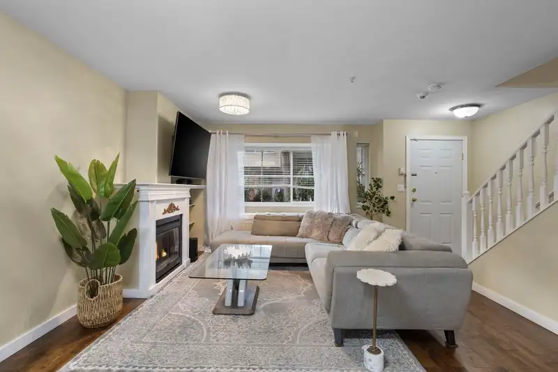 38 12449 191 STREET - photo 4 of 31