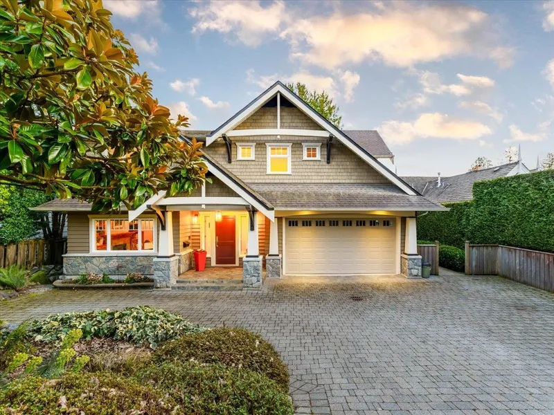 2618 LAWSON AVENUE - photo 2 of 25