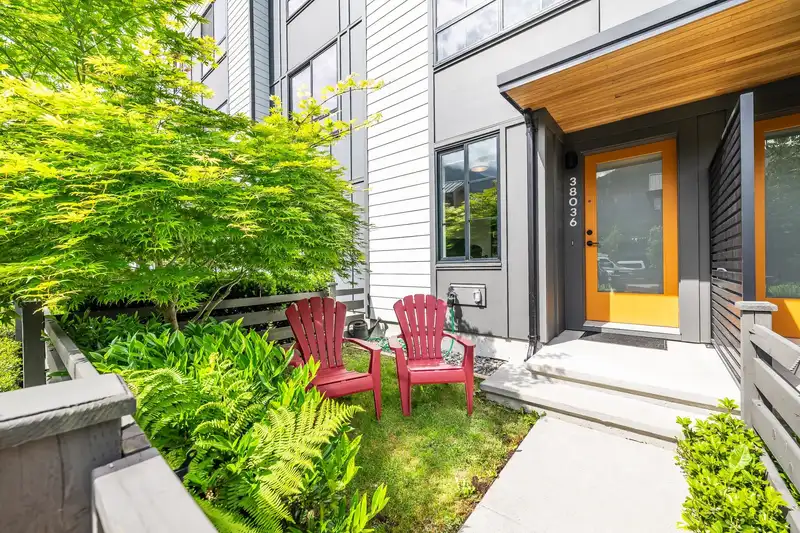 38036 KEEL WAY - photo 3 of 40