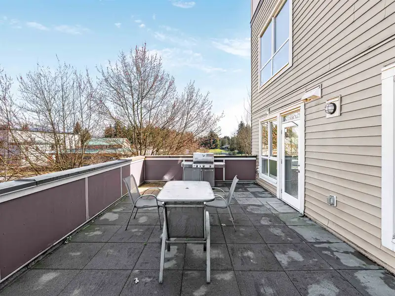 205 12409 HARRIS ROAD - photo 4 of 31