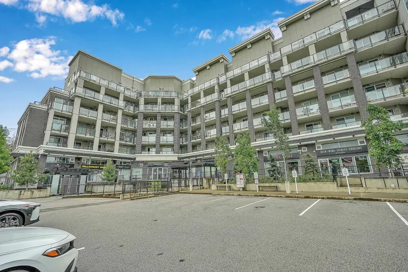 505 20826 72 AVENUE - photo 1 of 25