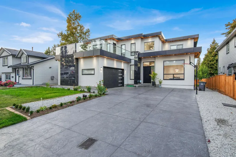 14169 75A AVENUE - photo 2 of 25